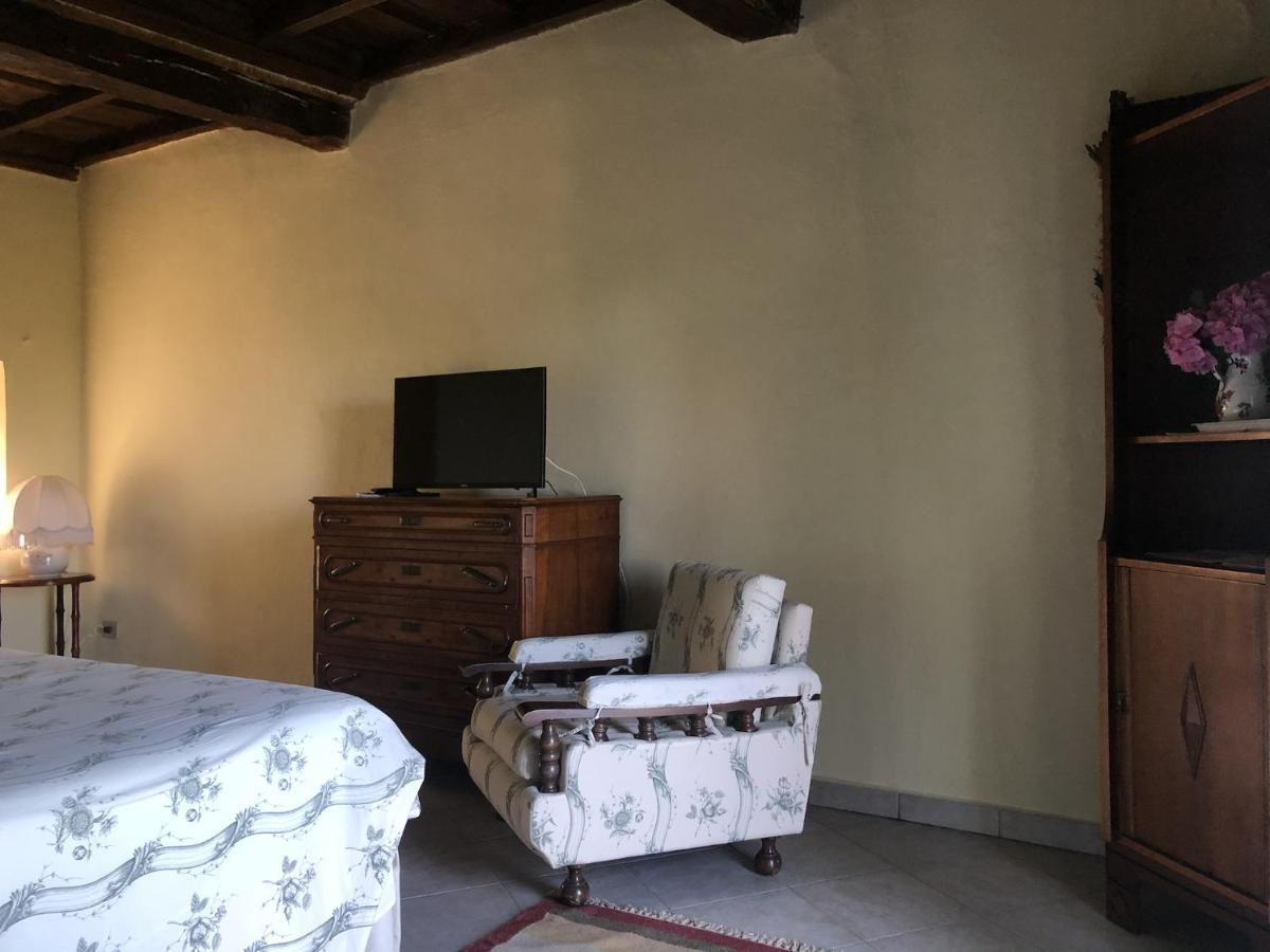 La Casa Di Pietro Hotell Cerrione Exteriör bild
