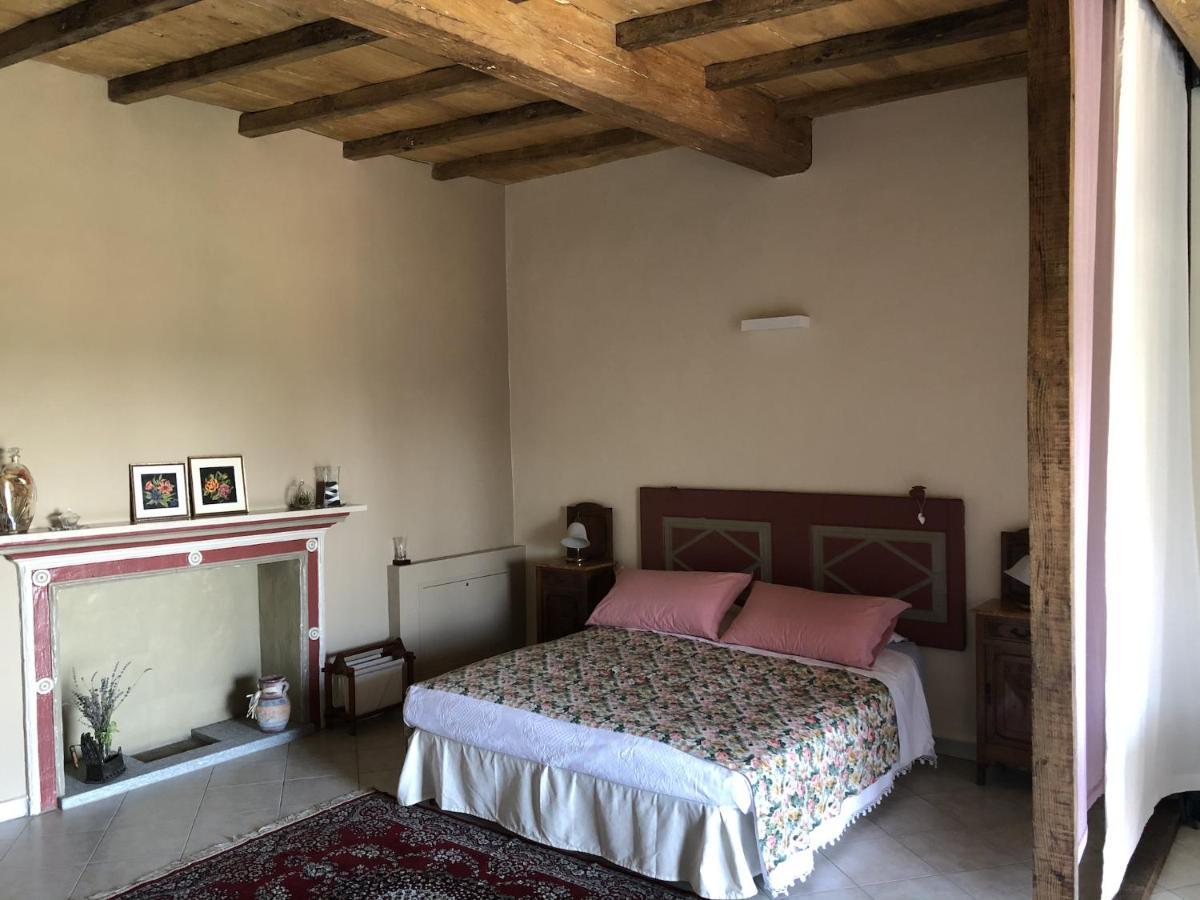 La Casa Di Pietro Hotell Cerrione Exteriör bild