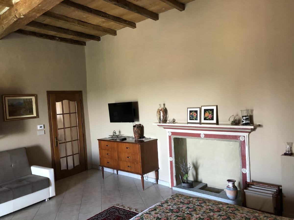 La Casa Di Pietro Hotell Cerrione Exteriör bild