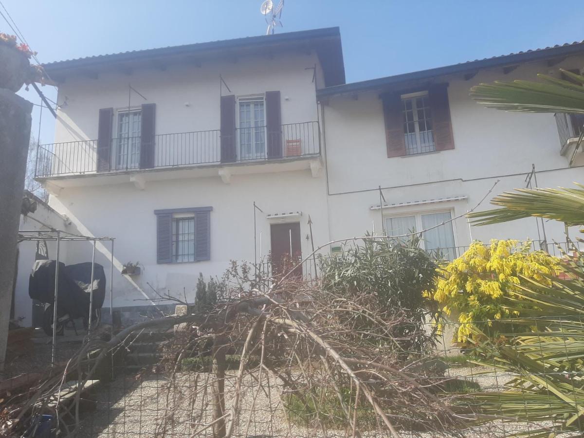 La Casa Di Pietro Hotell Cerrione Exteriör bild