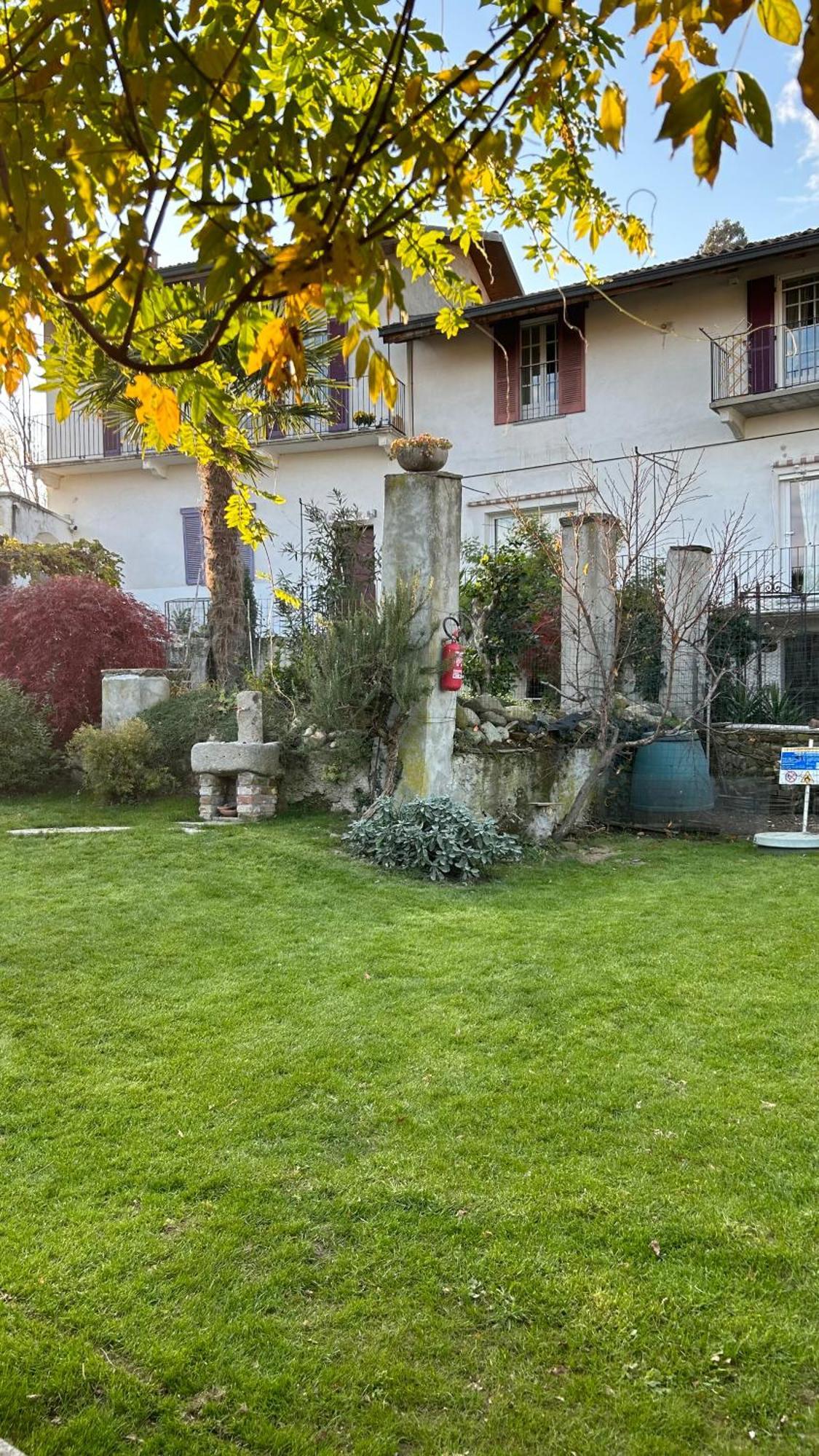 La Casa Di Pietro Hotell Cerrione Exteriör bild