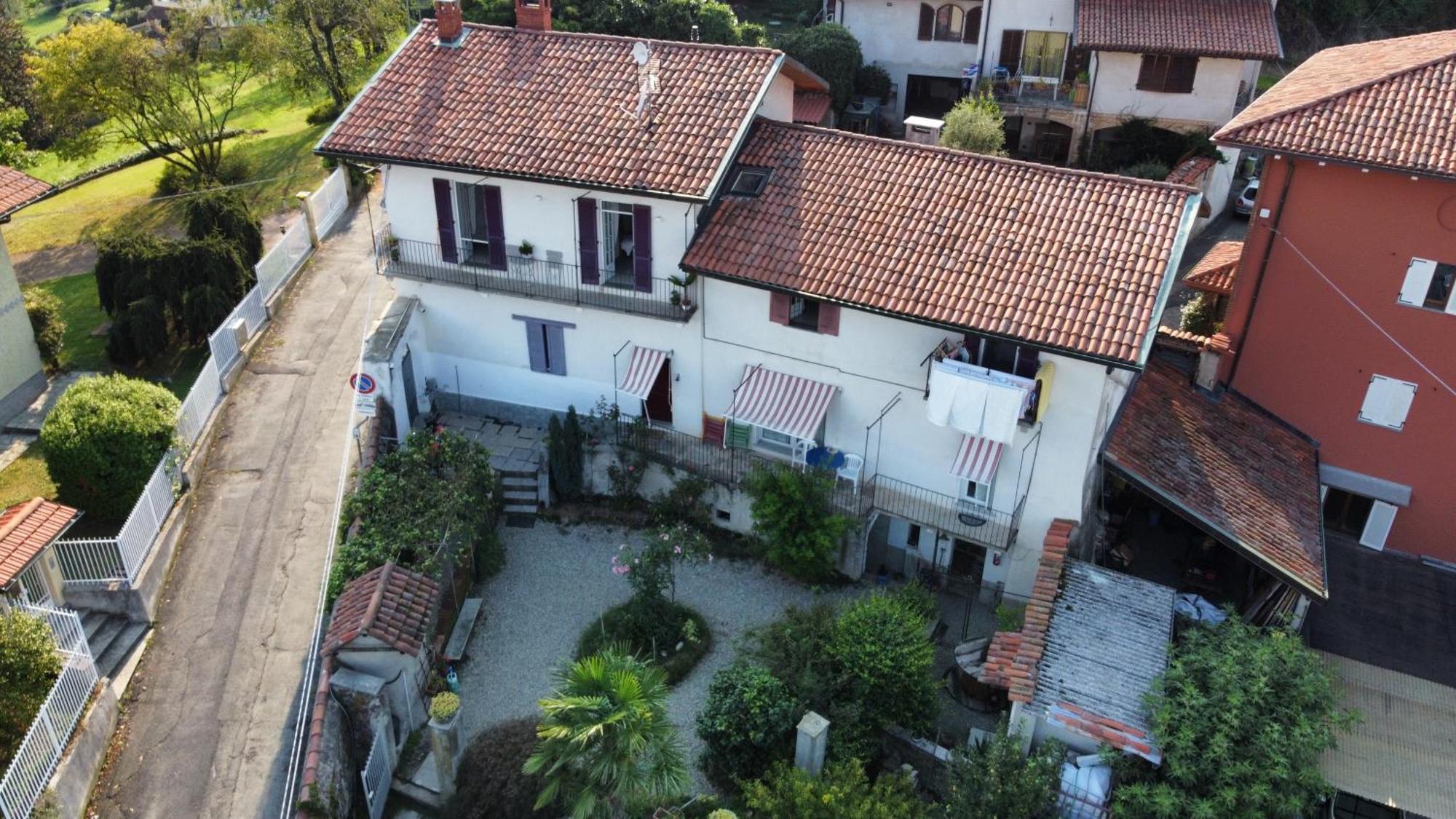 La Casa Di Pietro Hotell Cerrione Exteriör bild