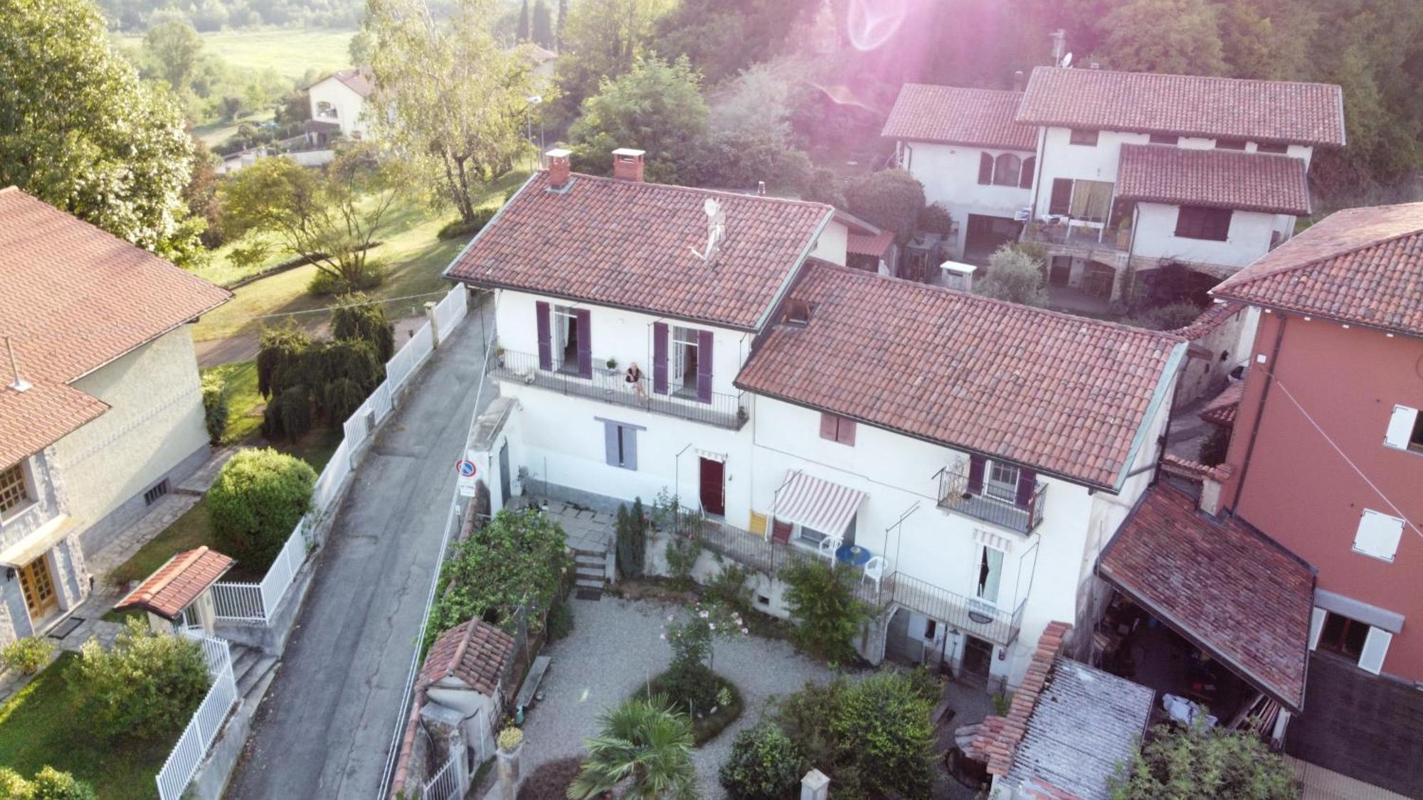 La Casa Di Pietro Hotell Cerrione Exteriör bild
